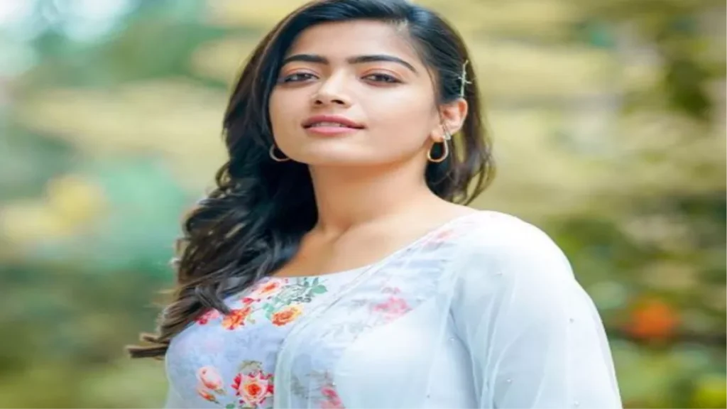 नेशनल क्रश Rashmika Mandana जैसी ग्लोइंग स्किन पाने के लिए ट्राई करें ये नाइट फेस मास्क
